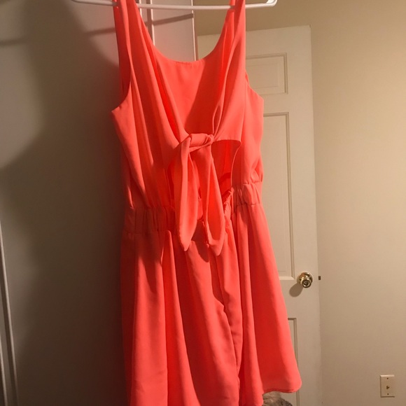 Romper - Picture 3 of 4